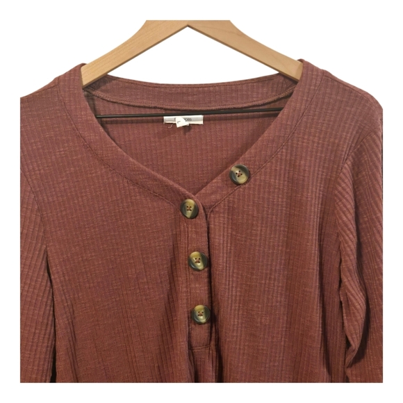 Maurices Heartland Brick Red Ribbed Henley Button Detail Long Sleeve Tee Large - Picture 3 of 8
